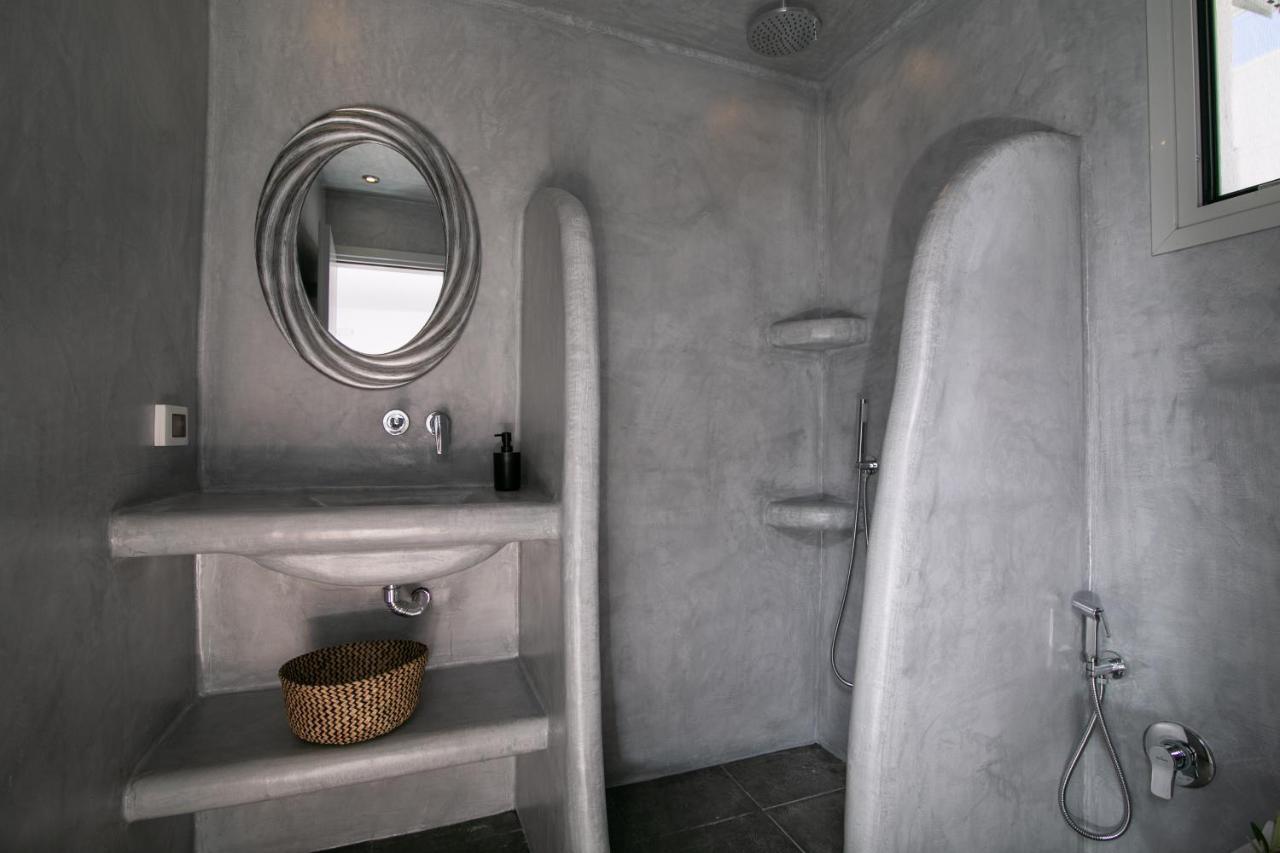 Sensia Luxury Apartment With Hot Tub Oía Exterior photo