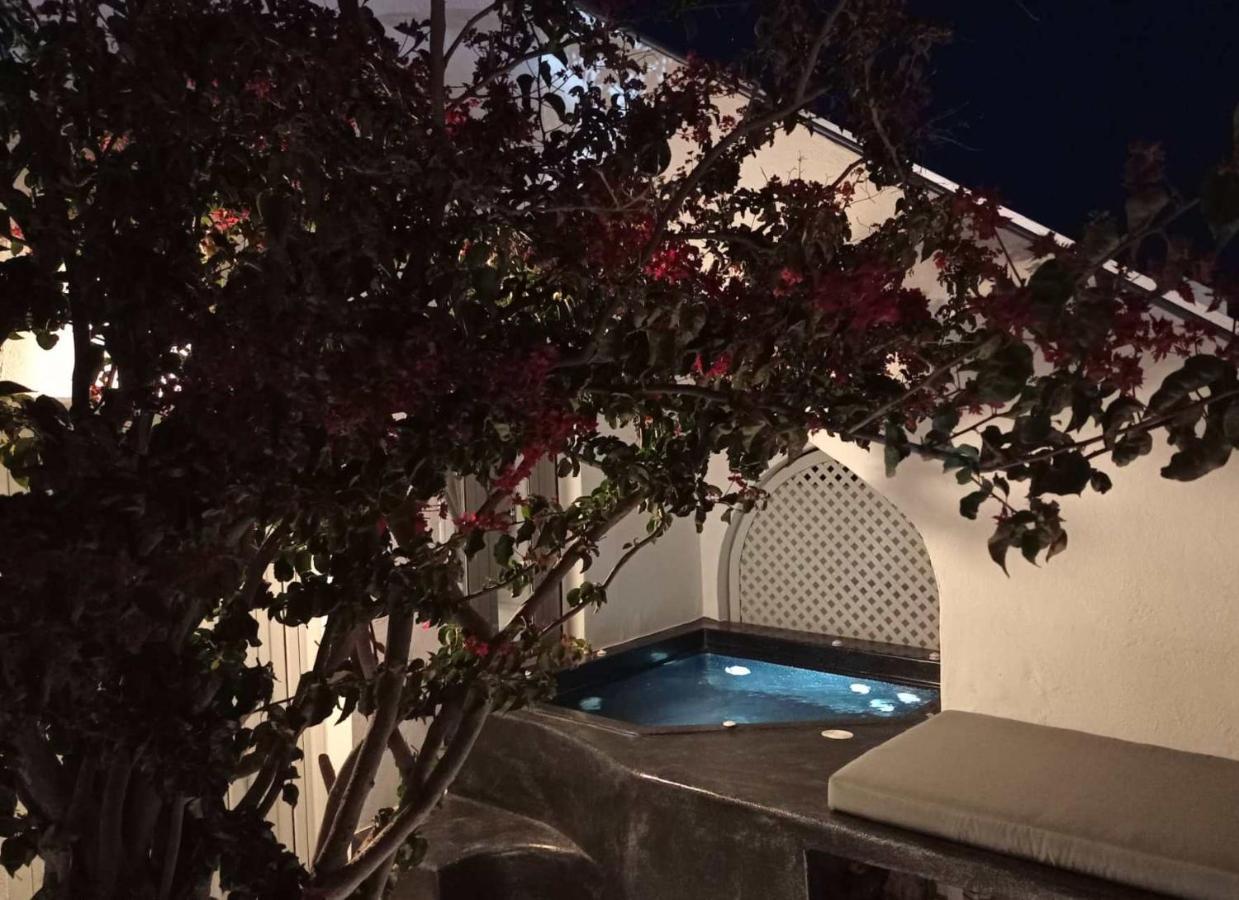 Sensia Luxury Apartment With Hot Tub Oía Exterior photo